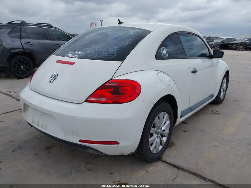 2013 Volkswagen Beetle 2.5L Entry
