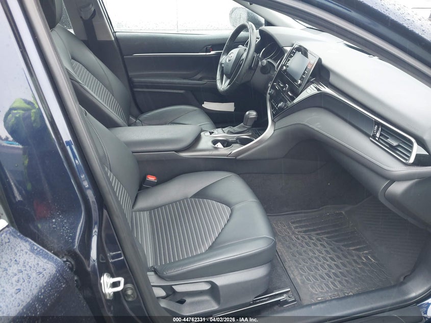 2022 Toyota Camry Se Hybrid