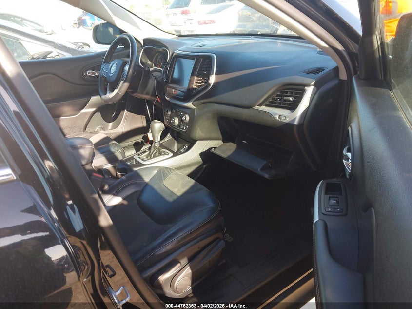 2018 Jeep Cherokee Latitude Plus Fwd