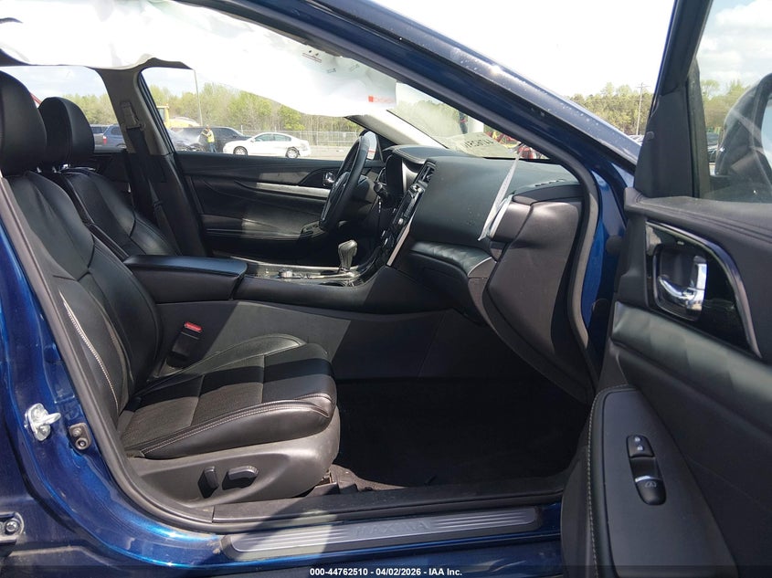 2022 NISSAN MAXIMA auction photo 5