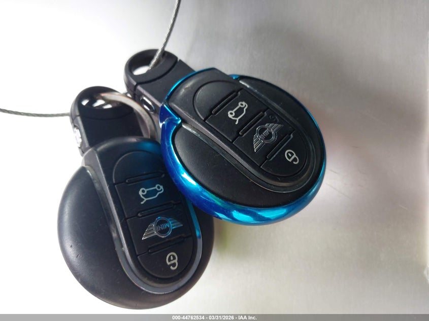 2017 Mini Clubman Cooper VIN: WMWLU1C5XH2C41580 Lot: 44762534