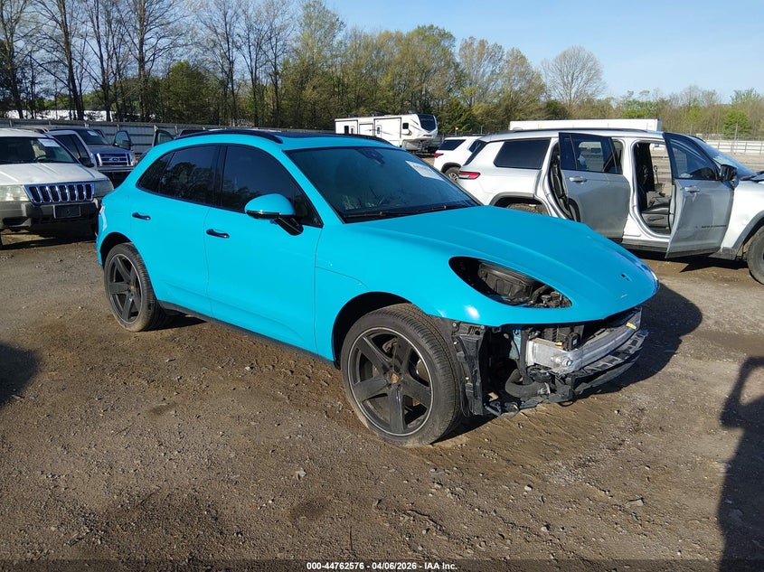 2019 PORSCHE MACAN