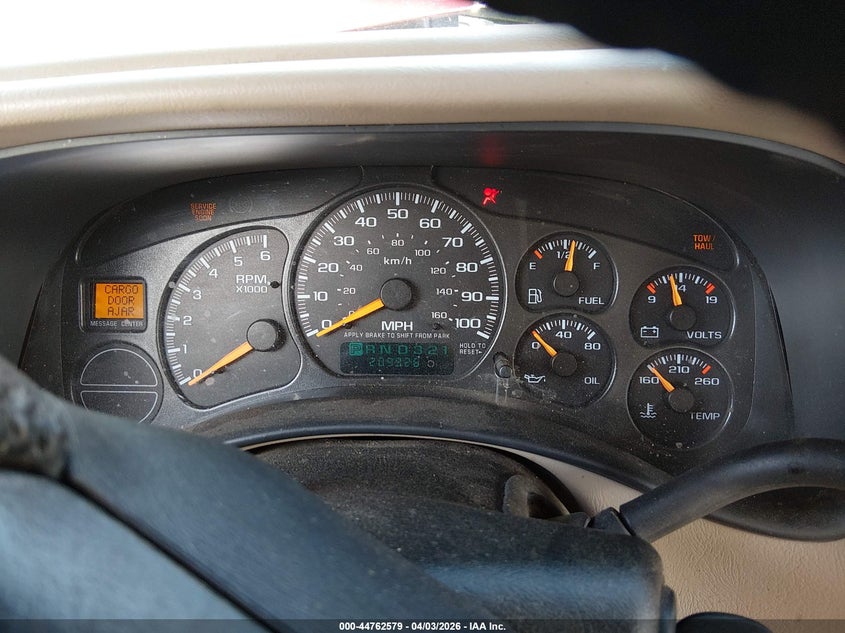 2001 Chevrolet Suburban 1500 Lt VIN: 1GNEC16T71J316499 Lot: 44762579