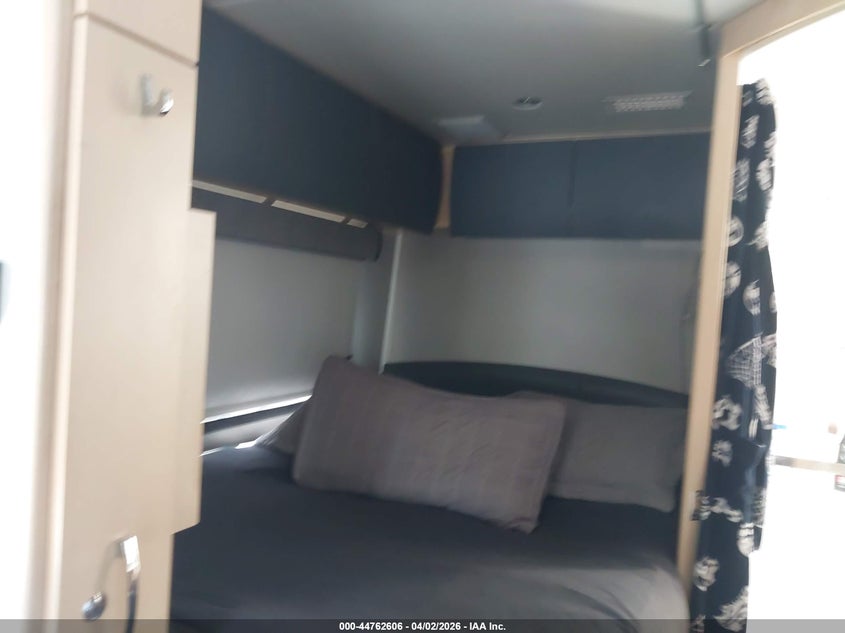 2017 Mercedes-benz Sprinter 3500 High Roof V6 grey Lot 111044762606 Vin WDAPF4CC7H9713613