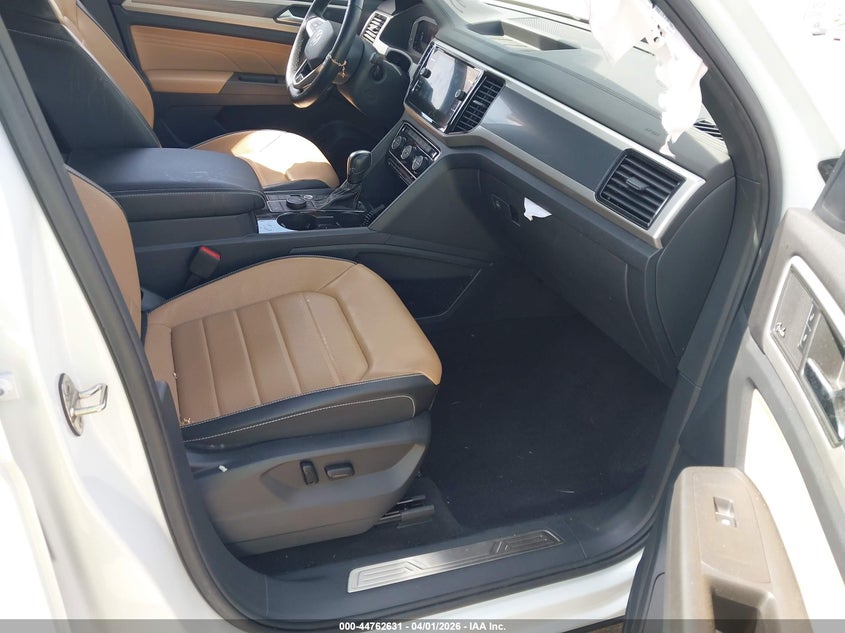 2022 VOLKSWAGEN ATLAS CROSS SPORT auction photo 5