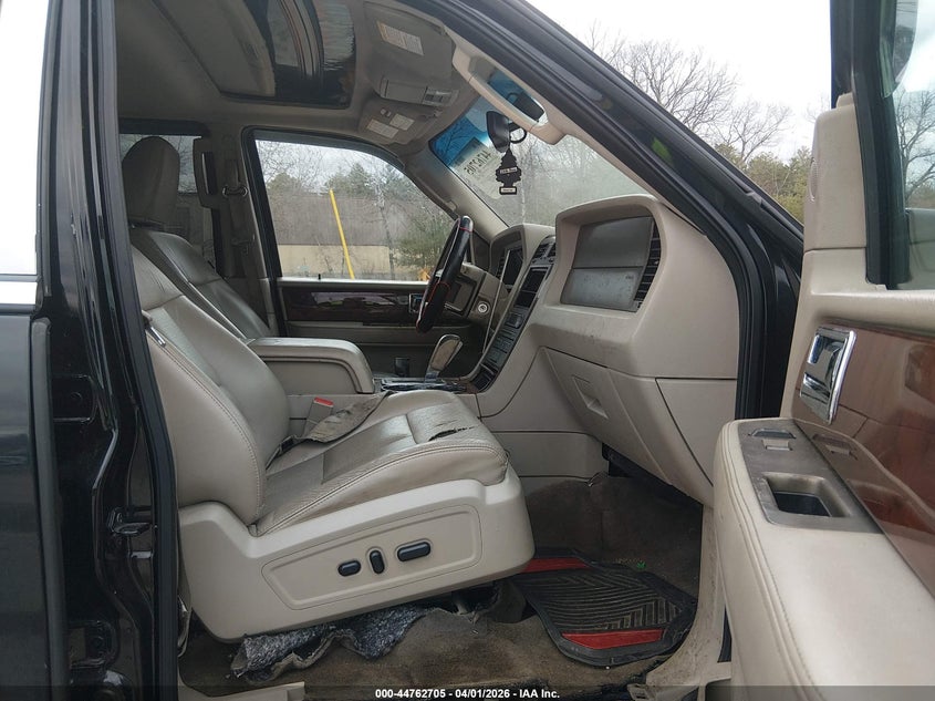 2011 Lincoln Navigator