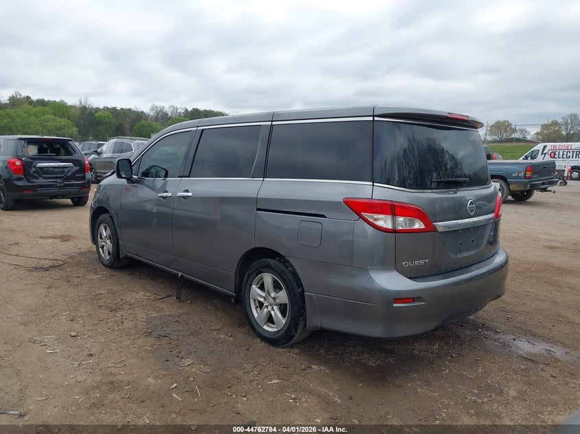 2015 Nissan Quest Sv