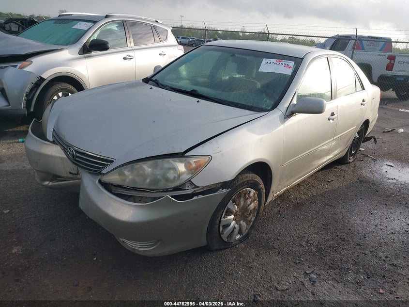 2005 Toyota Camry Le
