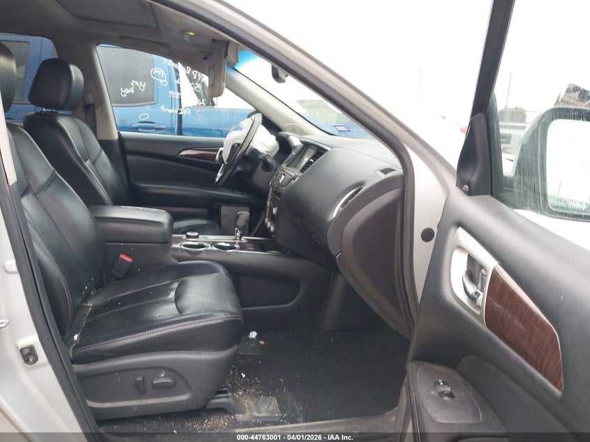 2015 Nissan Pathfinder Sl