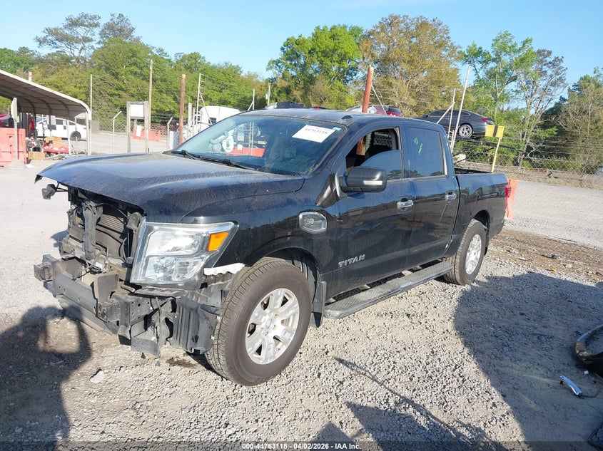 2017 Nissan Titan Sv