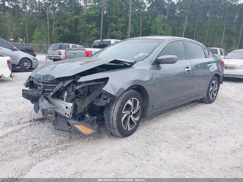 2017 NISSAN ALTIMA auction photo 2