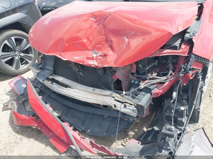 2020 TOYOTA COROLLA auction photo 6