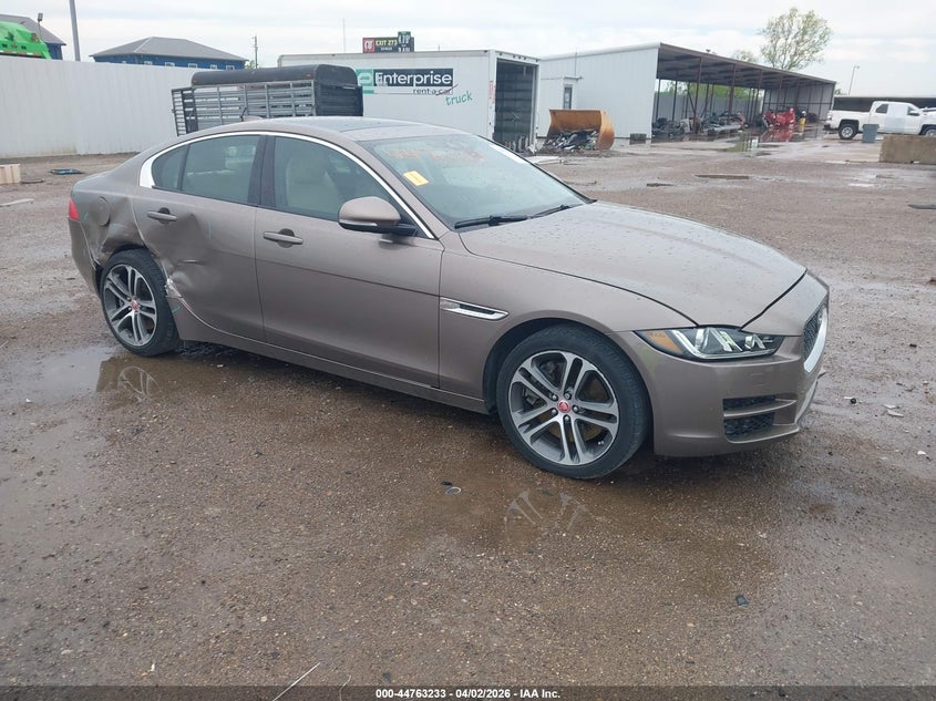 2017 Jaguar Xe 35T Premium