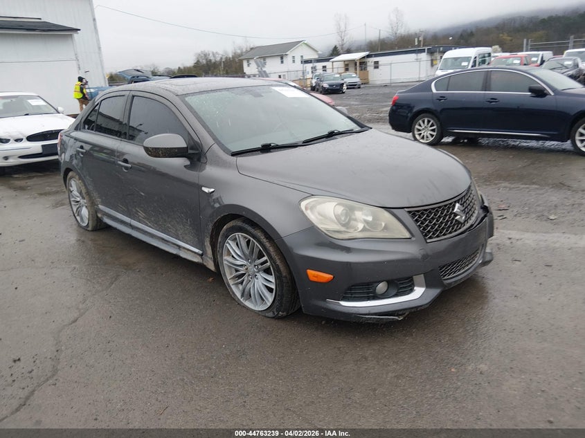 SUZUKI KIZASHI SPORT SLS