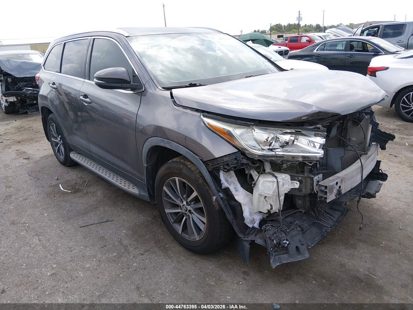 2019 Toyota Highlander Xle