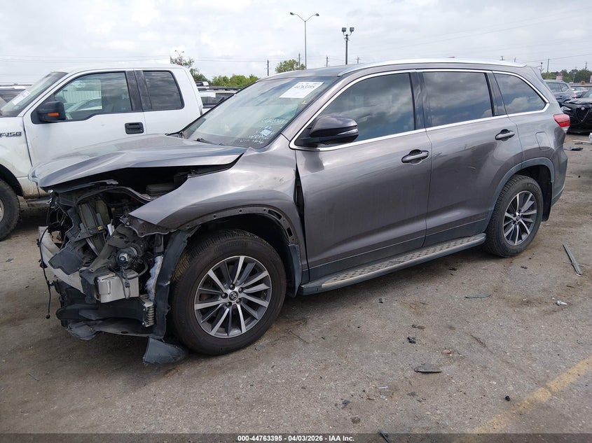 2019 Toyota Highlander Xle