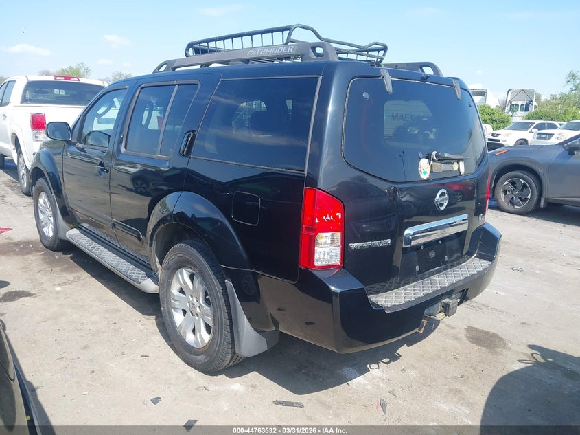 2007 Nissan Pathfinder Le