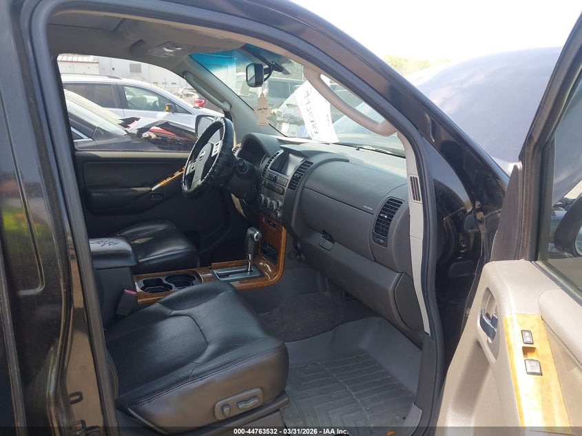 2007 Nissan Pathfinder Le