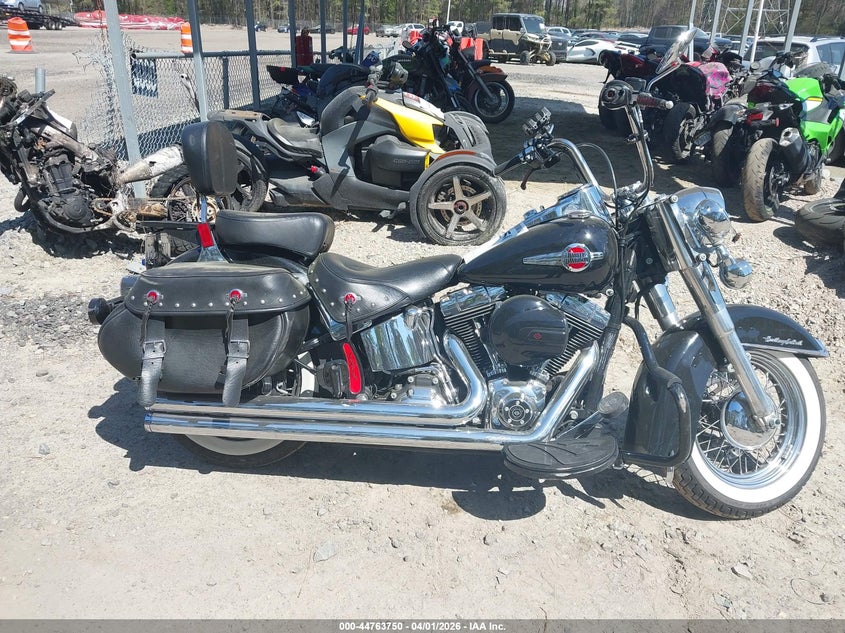2017 Harley-Davidson Flstc Heritage Softail Classic VIN: 1HD1BWV17HB015340 Lot: 44763750
