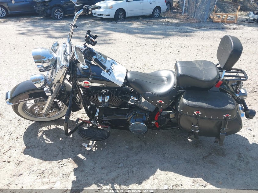 2017 Harley-Davidson Flstc Heritage Softail Classic VIN: 1HD1BWV17HB015340 Lot: 44763750