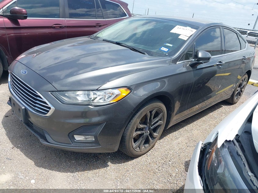 Vin: 3fa6p0hd9lr220888, lot: 45260974, ford fusion se 20202