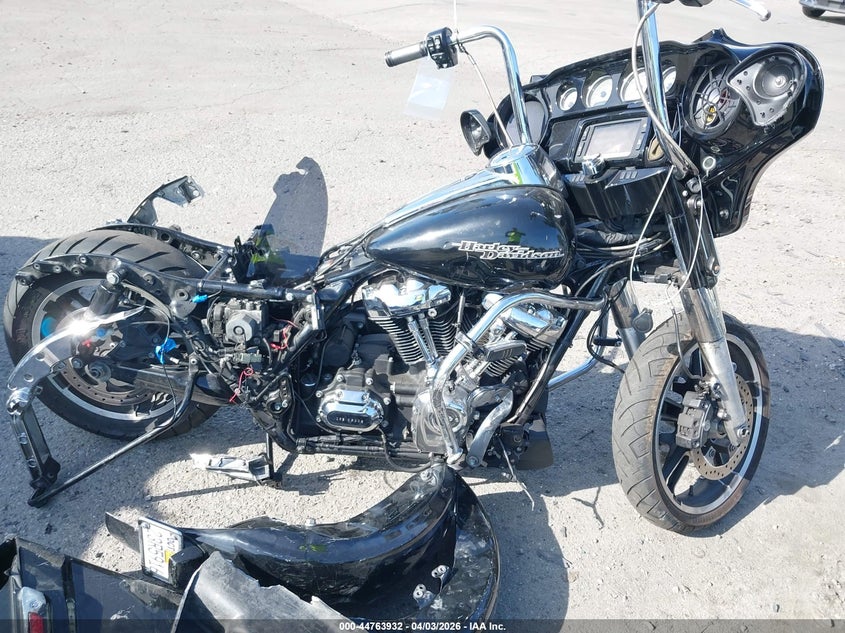 2017 Harley-Davidson Flhxs Street Glide Special VIN: 1HD1KRC38HB665381 Lot: 44763932