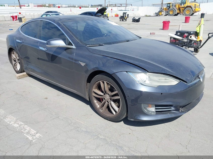 2015 Tesla Model S 85D/P85D