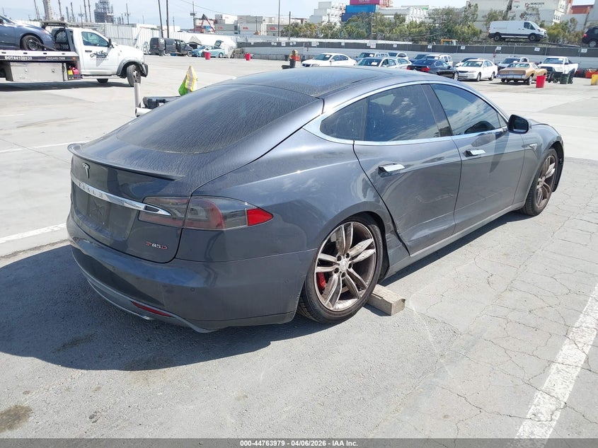 2015 Tesla Model S 85D/P85D