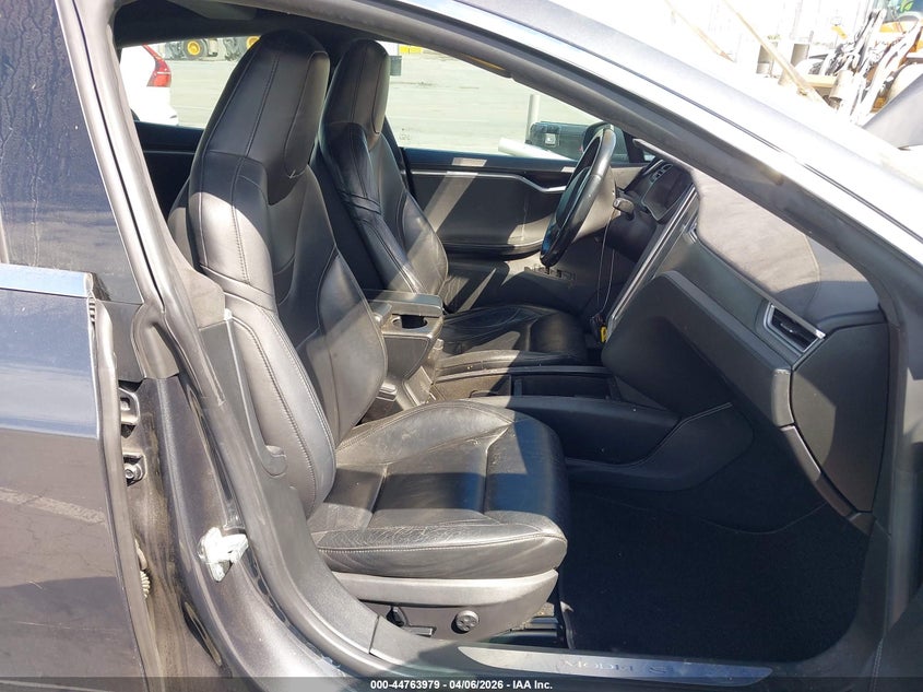 2015 Tesla Model S 85D/P85D