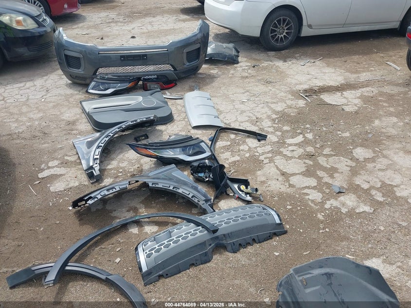 2017 Land Rover Range Rover Evoque Se/Se Premium VIN: SALVP2BGXHH239293 Lot: 44764089