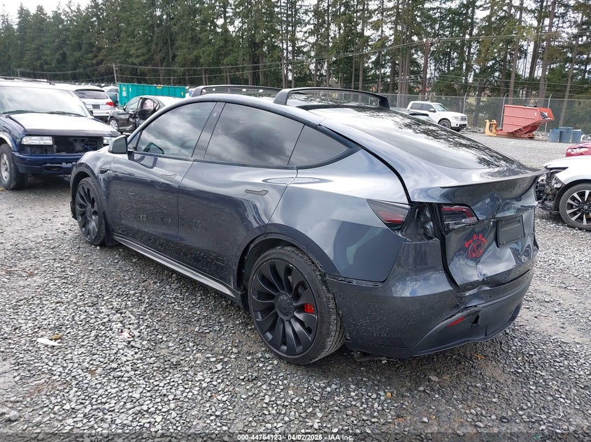 2022 Tesla Model Y Performance Dual Motor All-Wheel Drive