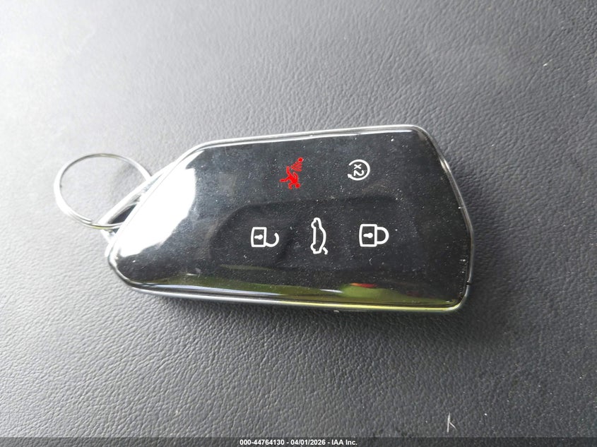 2024 Volkswagen Atlas Cross Sport 2.0T Sel Premium R-Line VIN: 1V2FE2CAXRC236175 Lot: 44764130