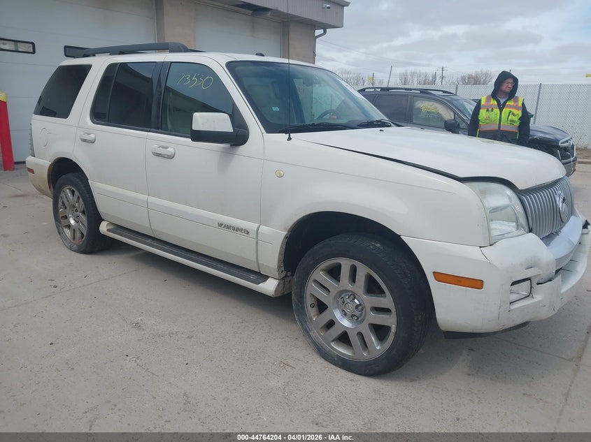4M2EU47E88UJ14796 MERCURY MOUNTAINEER Photo 1
