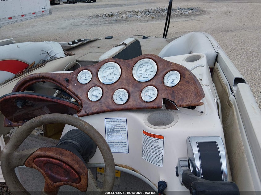 2007 SUNTRACKER 20' auction photo 7