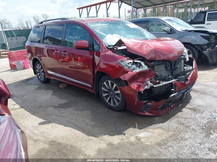 2019 Toyota Sienna Le 7 Passenger
