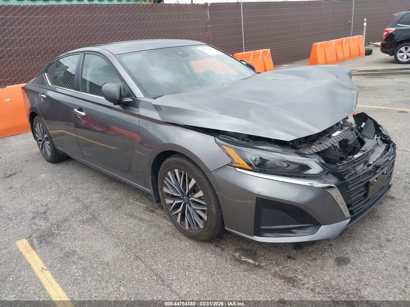 2024 Nissan Altima Sv Fwd