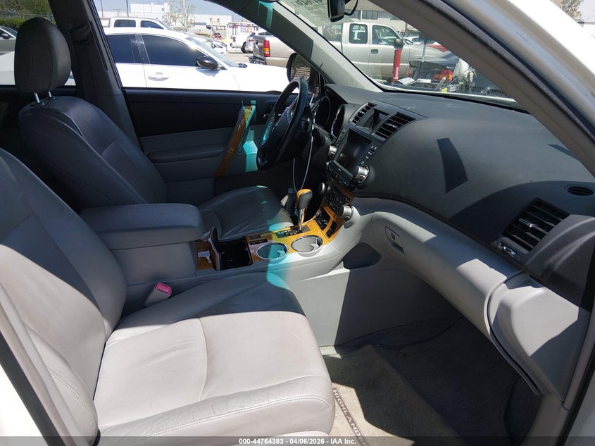 2010 Toyota Highlander Hybrid Limited V6