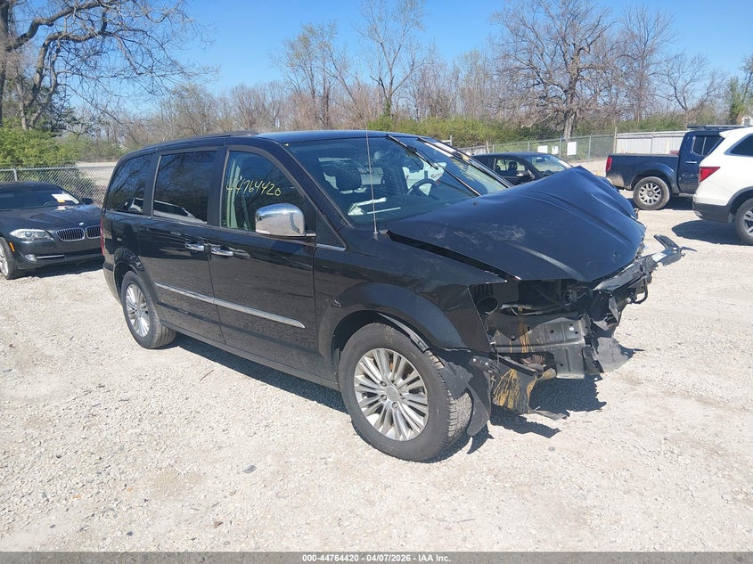 2015 Chrysler Town & Country Touring-L