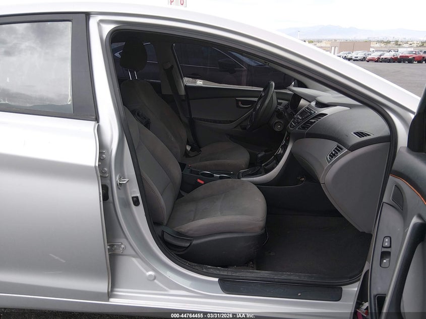 AtlanticExpress - Hyundai Elantra