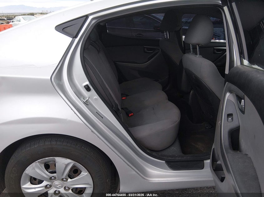 AtlanticExpress - Hyundai Elantra