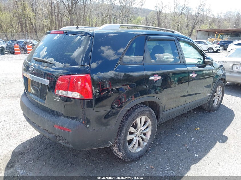 2011 Kia Sorento Lx V6