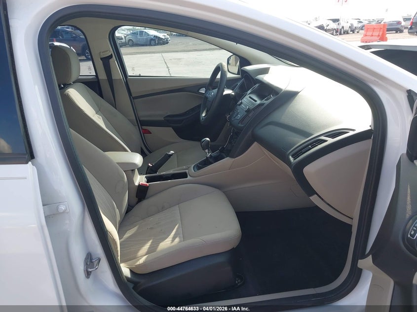 VIN 1FADP3FE6HL229848 2017 FORD FOCUS SE