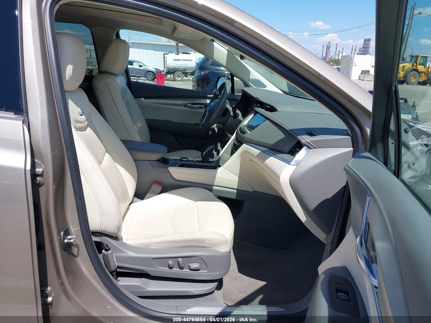 2022 Cadillac Xt5 Fwd Premium Luxury