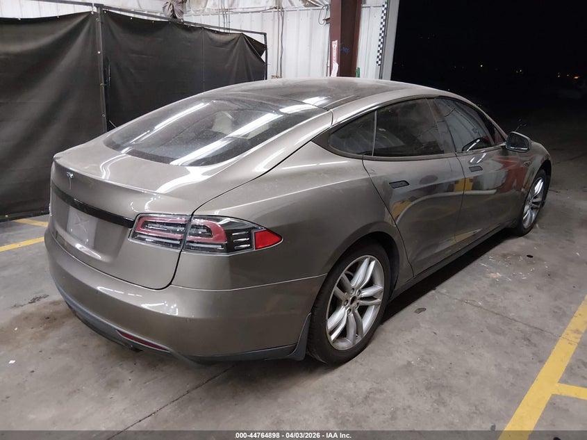 2015 Tesla Model S