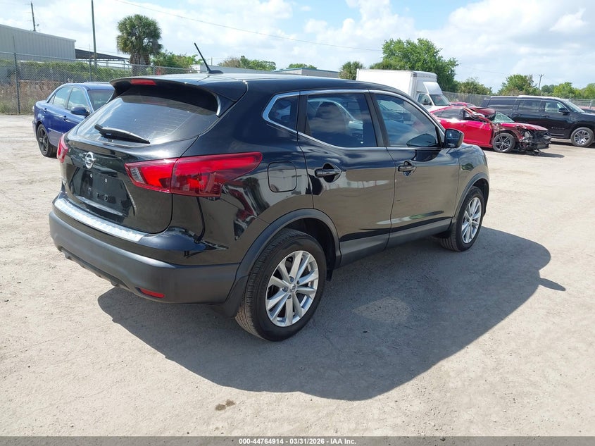 2017 Nissan Rogue Sport S
