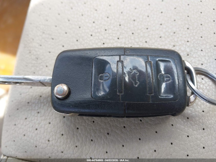 2007 Volkswagen Eos 2.0T VIN: WVWAA71F77V043468 Lot: 44764989