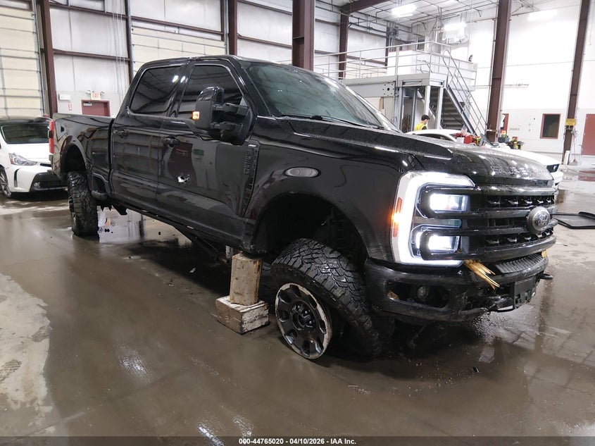 2024 FORD F-250 LARIAT