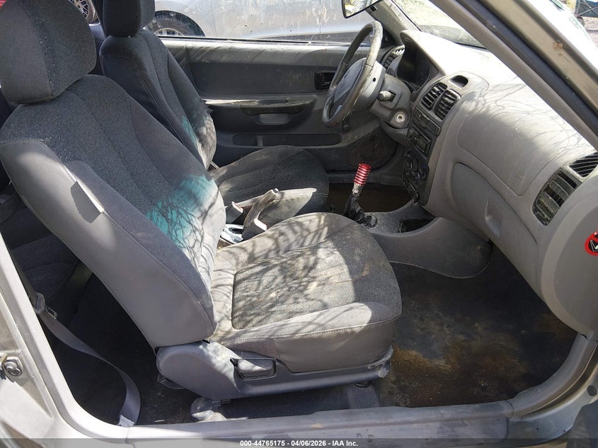 2003 HYUNDAI ACCENT auction photo 5
