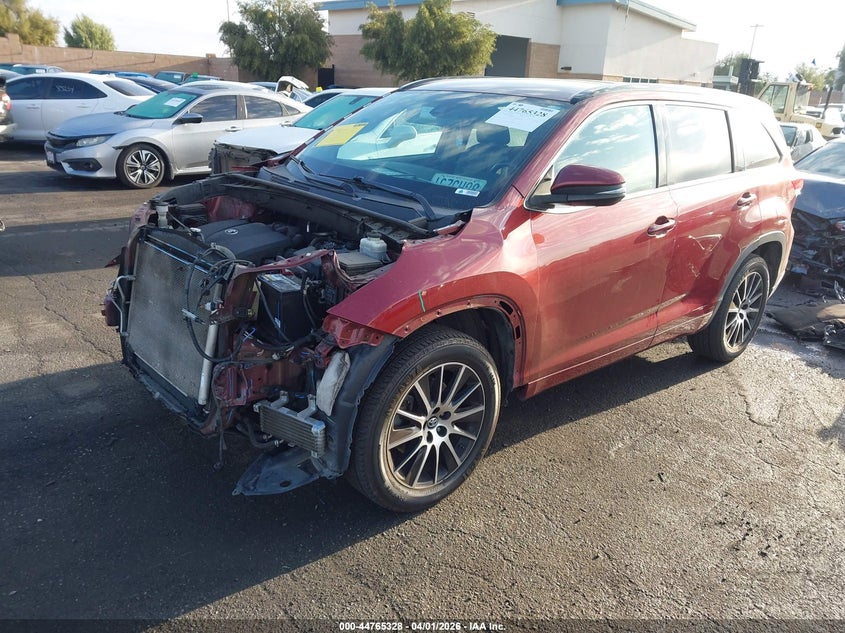 2018 Toyota Highlander Se