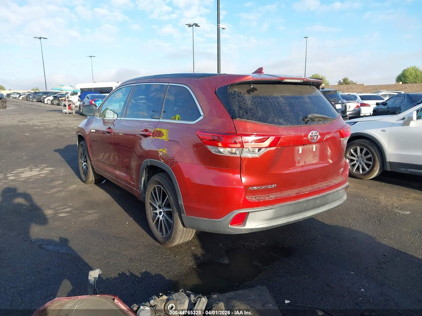 2018 Toyota Highlander Se